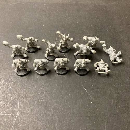 Blood bowl orc team - bowl,