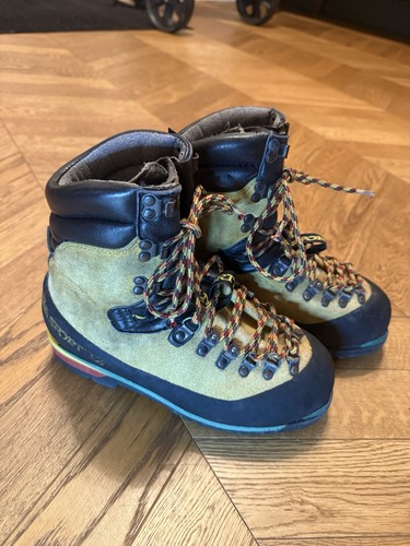 Sportiva nepal extreme - la,