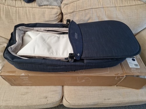 Mamas papas strada carrycot - &,