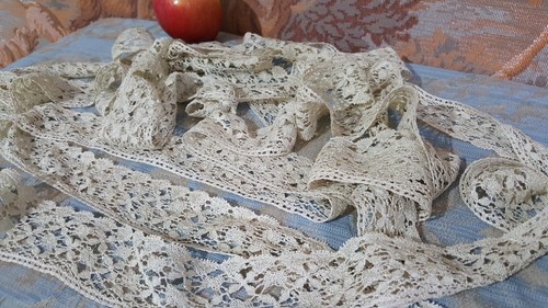 Long length antique lace - length,