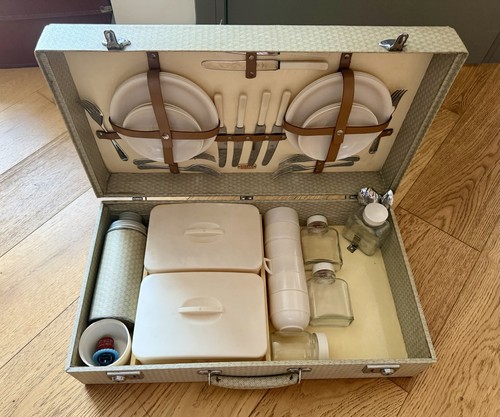 Vintage sirram person picnic - sirram,