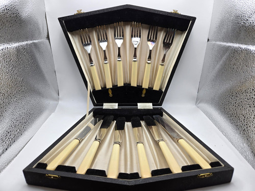 Silver plated cutlery set - silver,