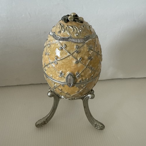 Porcelain enamel egg - porcelain,
