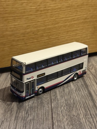 Scale model bus - bus,