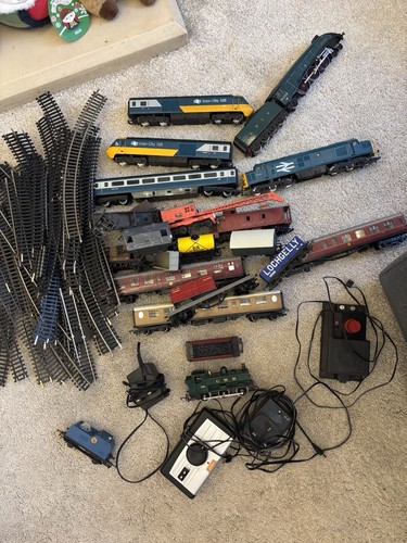 Job lot hornby gauge trains - job, oo