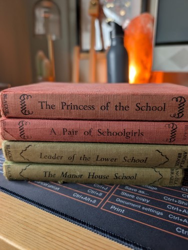 Vintage book bundle - vintage,