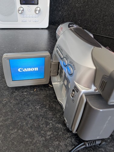 Canon mv800 minidv - canon, camcorder
