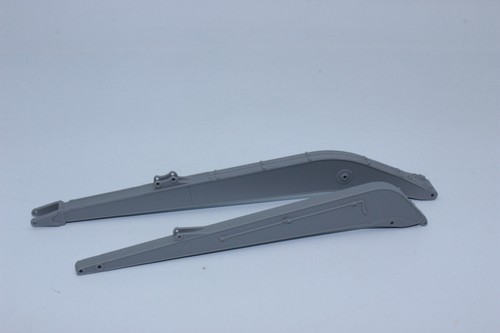 Long reach boom - reach,