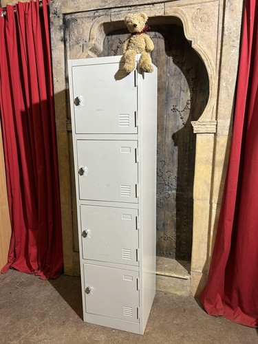 Atlas grey lockable four - lockable, door