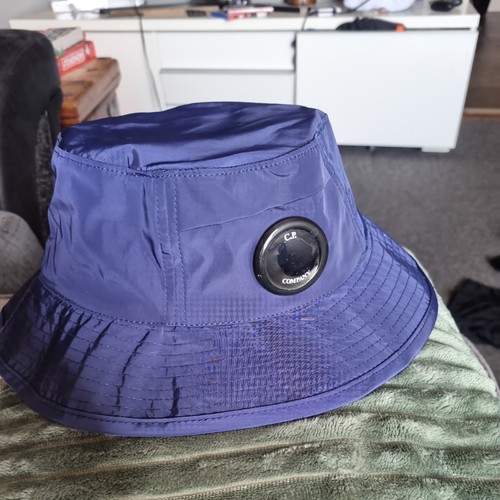 Company chrome bucket hat - chrome-r,