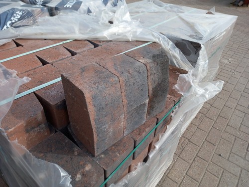 High kerbs for driveways - high,