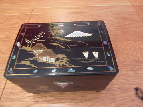 Vintage black lacquer - 50's,