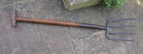 Vintage potato fork lug - fork.,