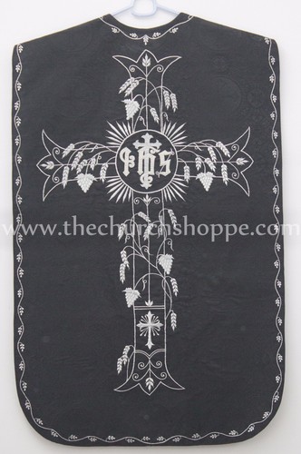 New black roman chasuble - black,
