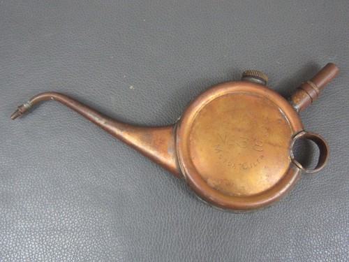 Vintage brass motor - motor, oiler