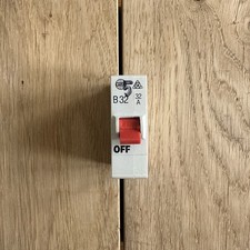 WYLEX 32 AMP CURVE B 3 KA MCB