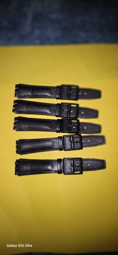 Black leather swatch - 🌟black,