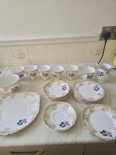 Royal standard bone china - royal,