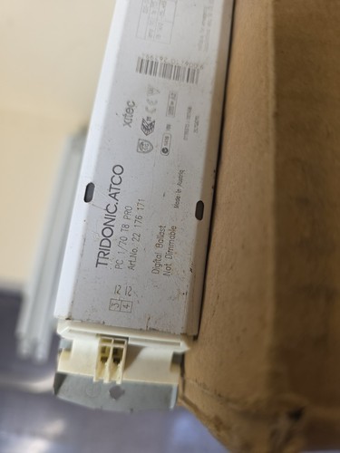 Tridonic atco 70 t8 - tridonic,