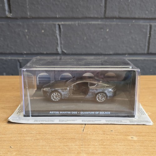 James bond aston martin dbs - aston,