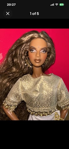 Fashion royalty isha - royalty,