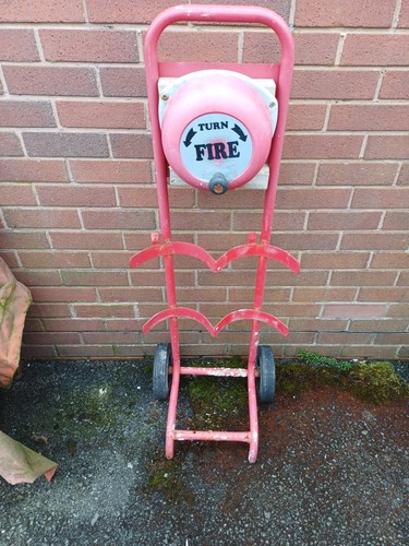 Solid tyre fire - solid,