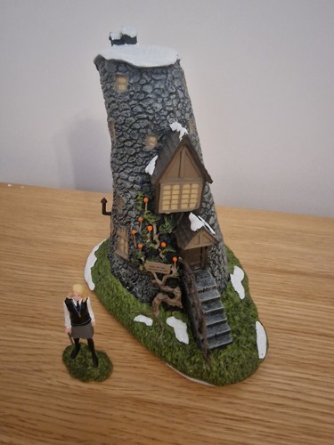 Hawthorne village harry potter - hawthorne,