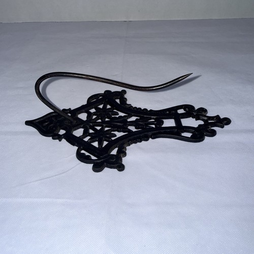 Vintage ornate cast - cast, spike