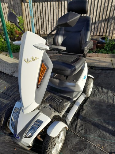 Mobility scooter charger - &,