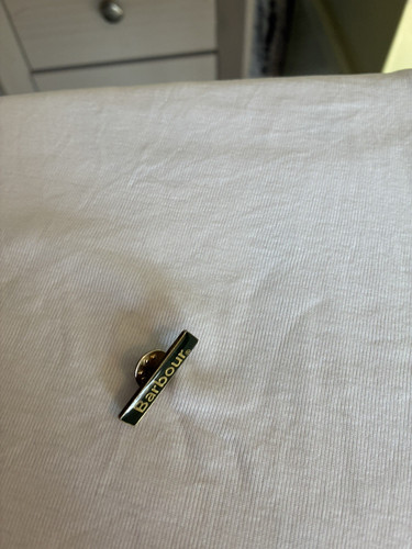 Barbour enamel pin badge green - badge,
