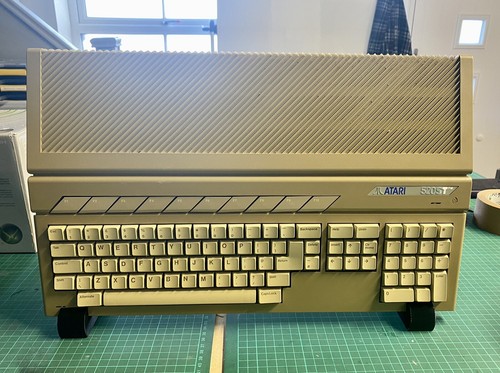 Atari 520 display stand - 520, fm