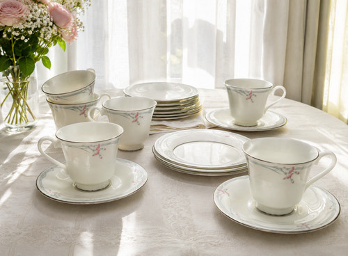 Royal doulton carnation h5084 - doulton,