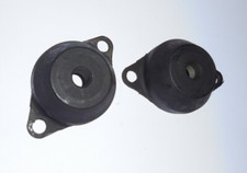 (x2) DAIMLER V8 Saloon (2.5 Litre)     FRONT ENGINE MOUNTS Mount  (1962- 69)