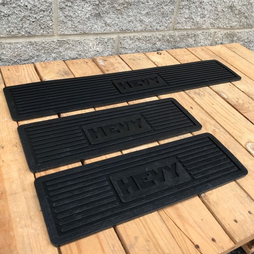 Universal van step mats - van,