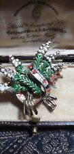 VINTAGE Exquisite Signed Goldtone Green/White/Red Enamel Lucky Heather BROOCH
