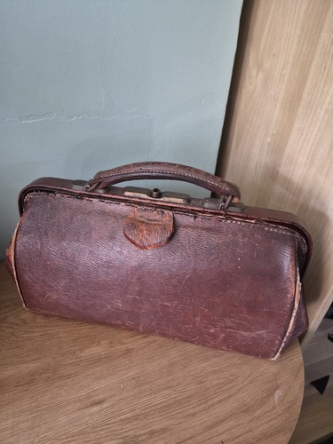 Vintage cow hide doctors bag - vintage,
