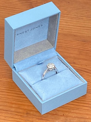 18ct gold ring - gold, 0.5ct