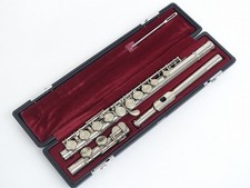 YAMAHA YFL-211 Flute Silver