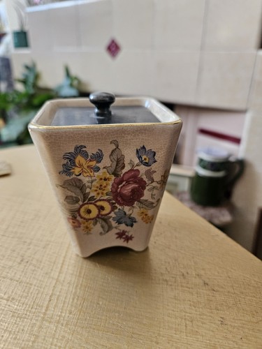 Sandland ware ceramic pot - sandland, jam
