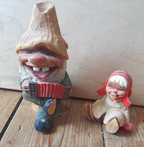 Henning engelsen carved - x2,