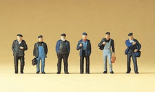 Preiser 79110 Standing