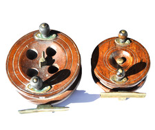 2 VINTAGE WOOD AND BRASS