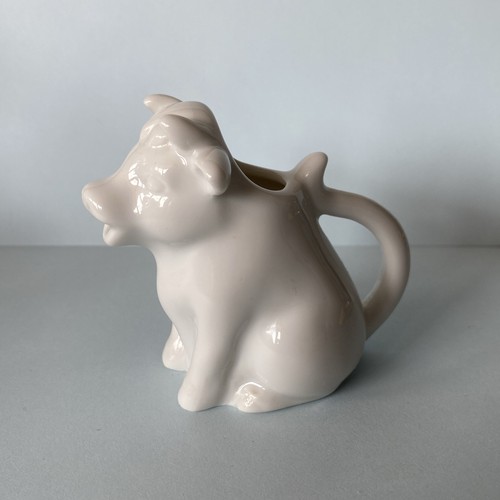 Lovely novelty little - novelty, sitting