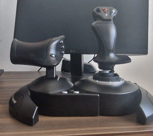 Thrustmaster flight hotas x - t-flight,