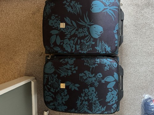 Set suitcases suitable - suitcases,