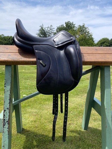 Amerigo dressage saddle - amerigo,