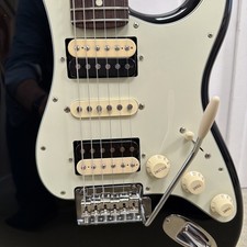 Fender Japan Stratocaster HSH