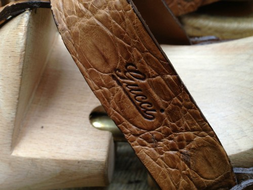Gucci sandals thongs crocodile - gucci,