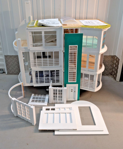 Dolls house emporium - dolls, malibu