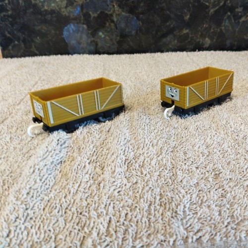 Tomy thomas and friends - , yellow